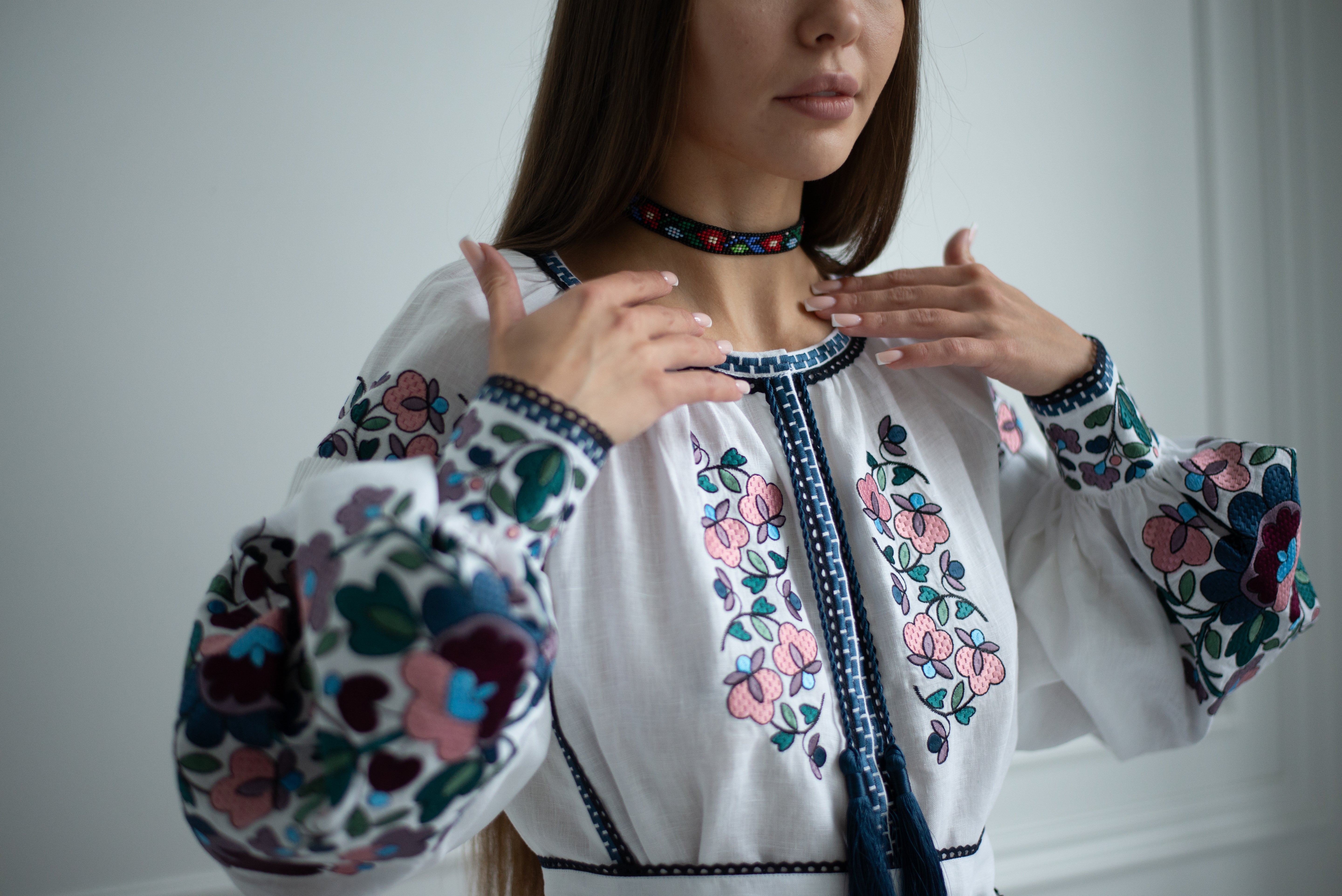 White Linen Embroidered Dress with Embroidery Ukrainian Mexican Dress Kaftan Abaya, Caftan Boho style Vita Kin Christmas