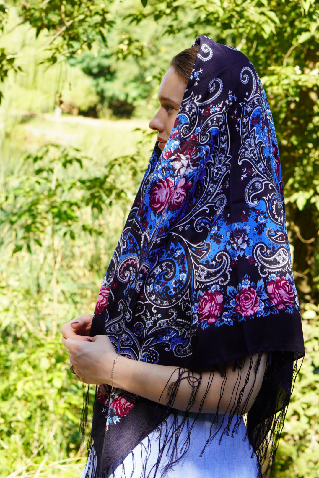 Dark Blue Bohemian shawl Wool Ukrainian Word of LoveTraditional scarf Ethnic shawl châle ukrainien