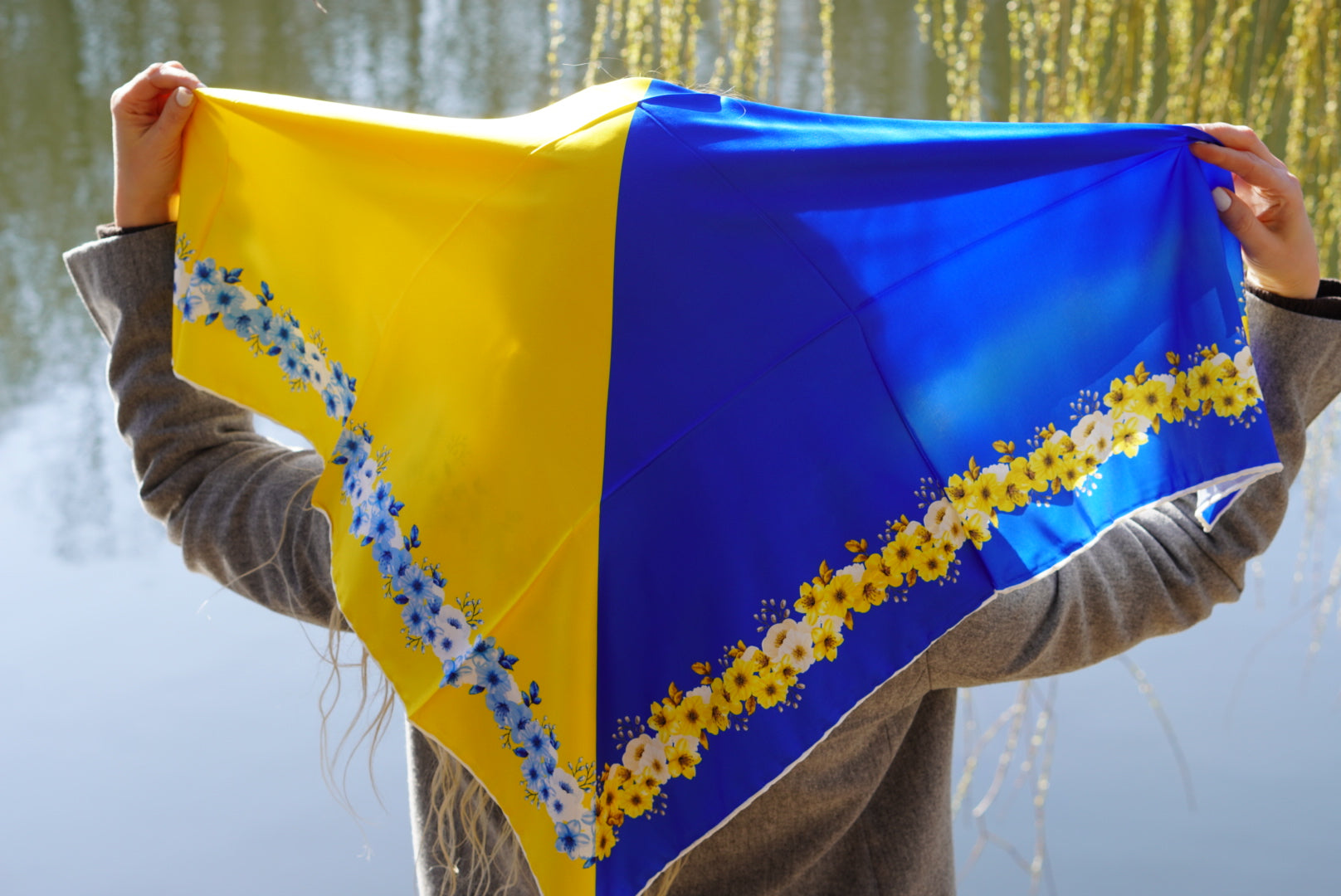Ukrainian Bohemian Ethnic Shawl 90x90 cm – Patriotic Ornament Collection