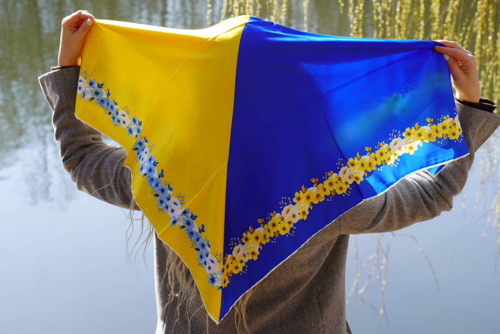 Ukrainian Bohemian Ethnic Shawl 90x90 cm – Patriotic Ornament Collection