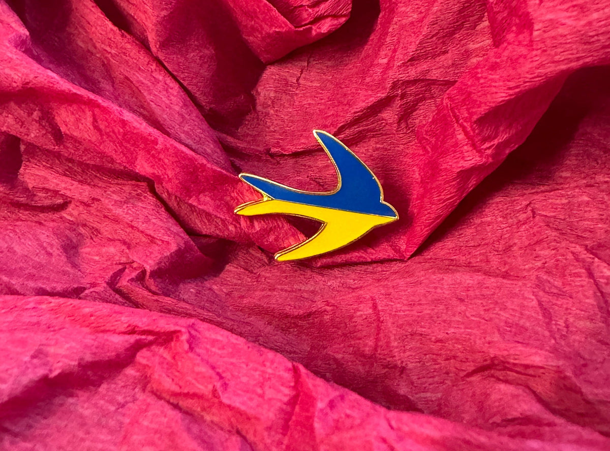 Ukrainian Swallow Enamel Pin Coat badges Blue and Yellow Bird Badge Ukraine Patriotic