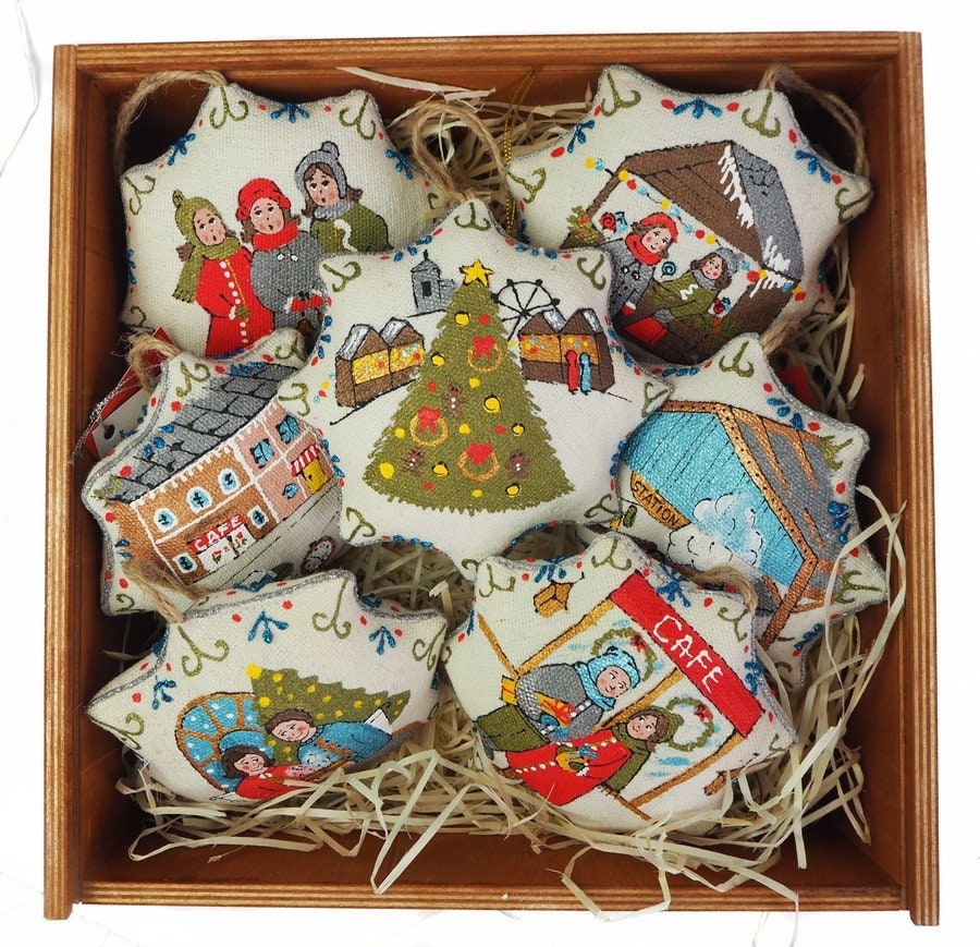 Christmas Set: 7 Decor Items with Wooden Box - Vanilla Stars & Tree Decorations