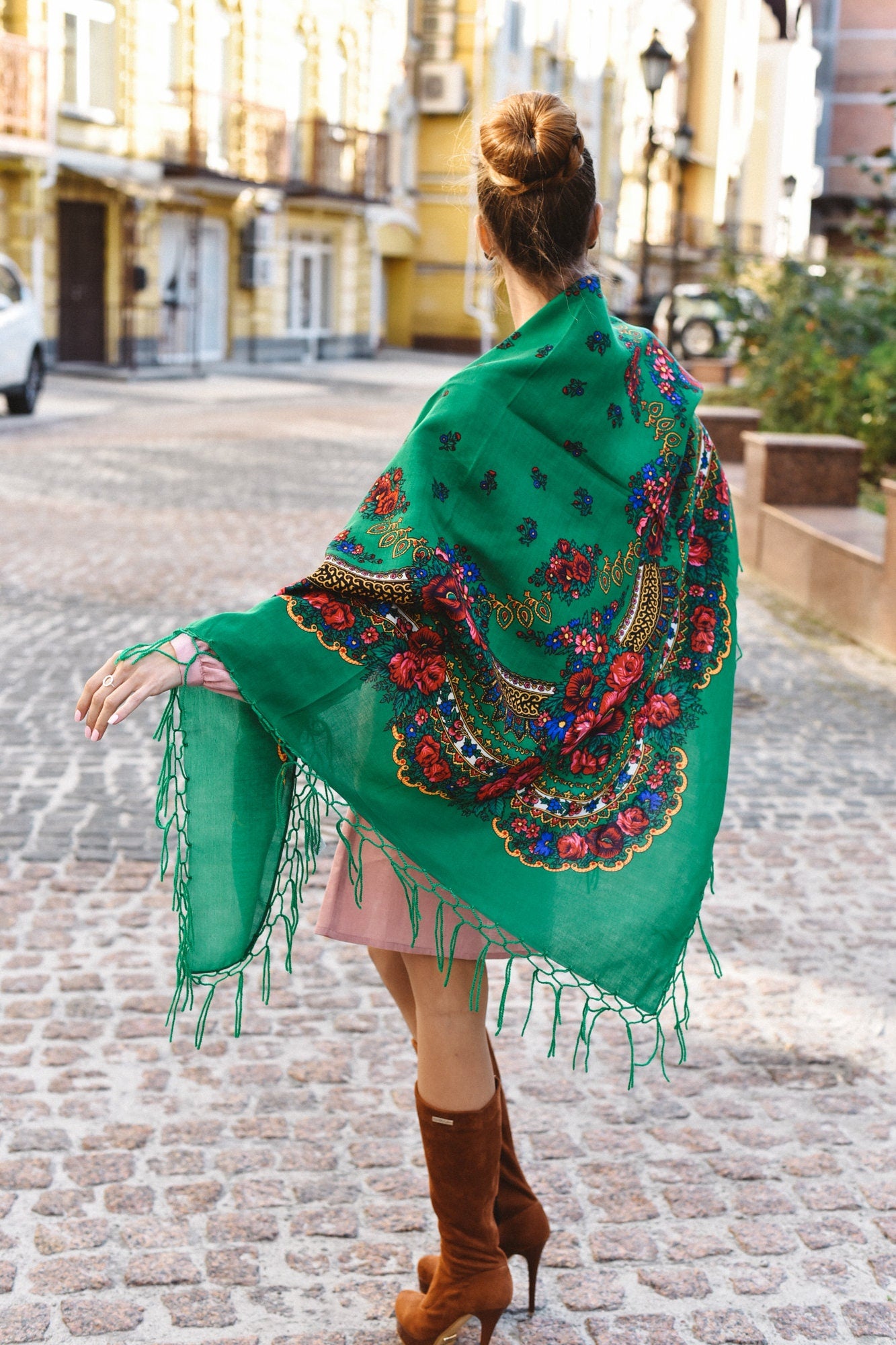 Green Ukrainian Shawl 125x125 cm - Traditional Bohemian Flower Scarf for Women