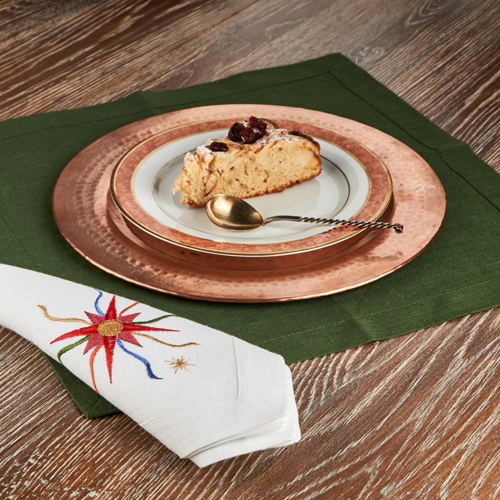 Christmas Story Embroidered Cloth Dinner Napkins 40x40 cm