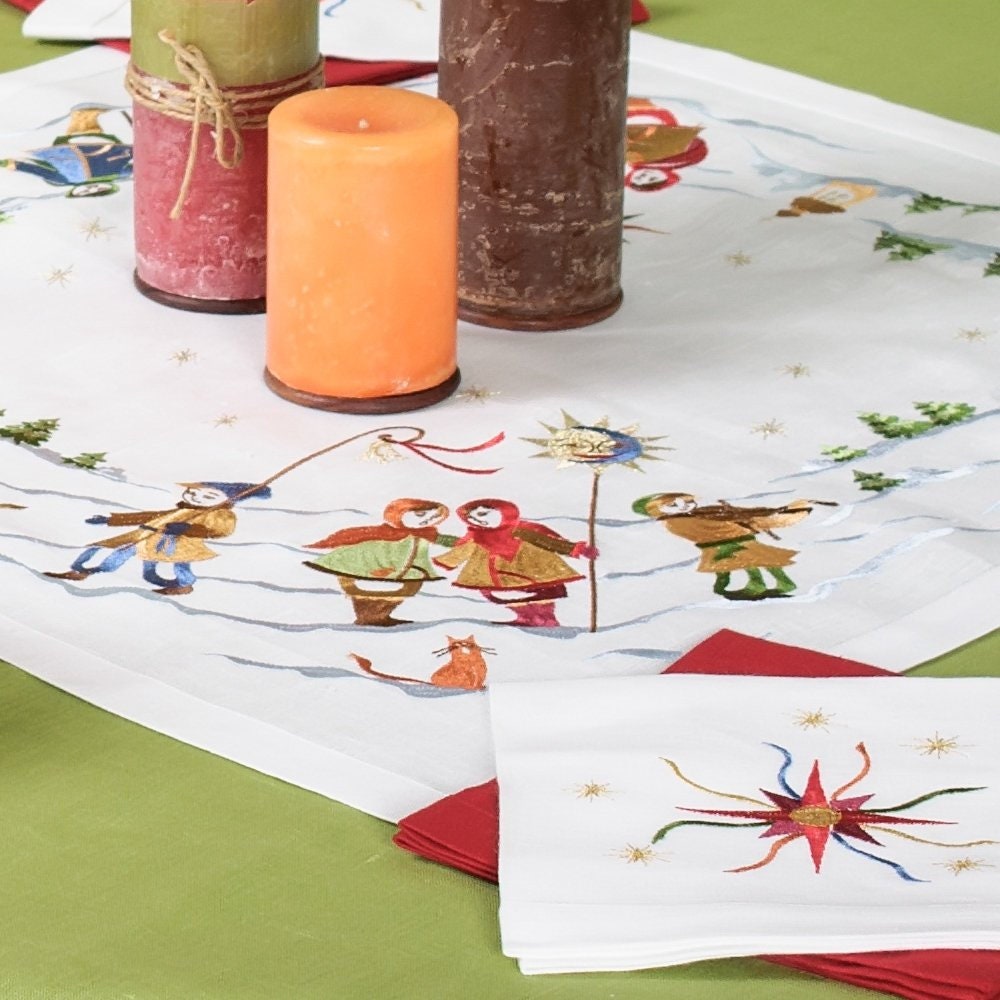 Ukrainian Embroidered Christmas Tablecloth Set 88x88 cm with 2 Napkins
