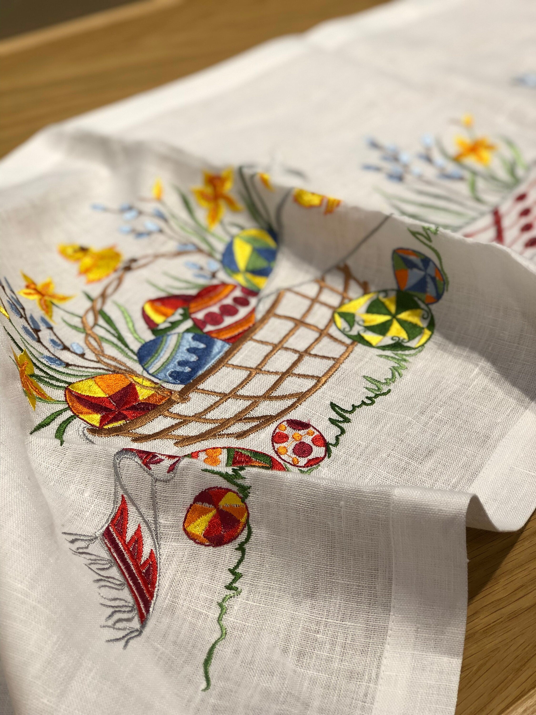 Ukrainian Embroidered Linen Table Runner 90x40 cm
