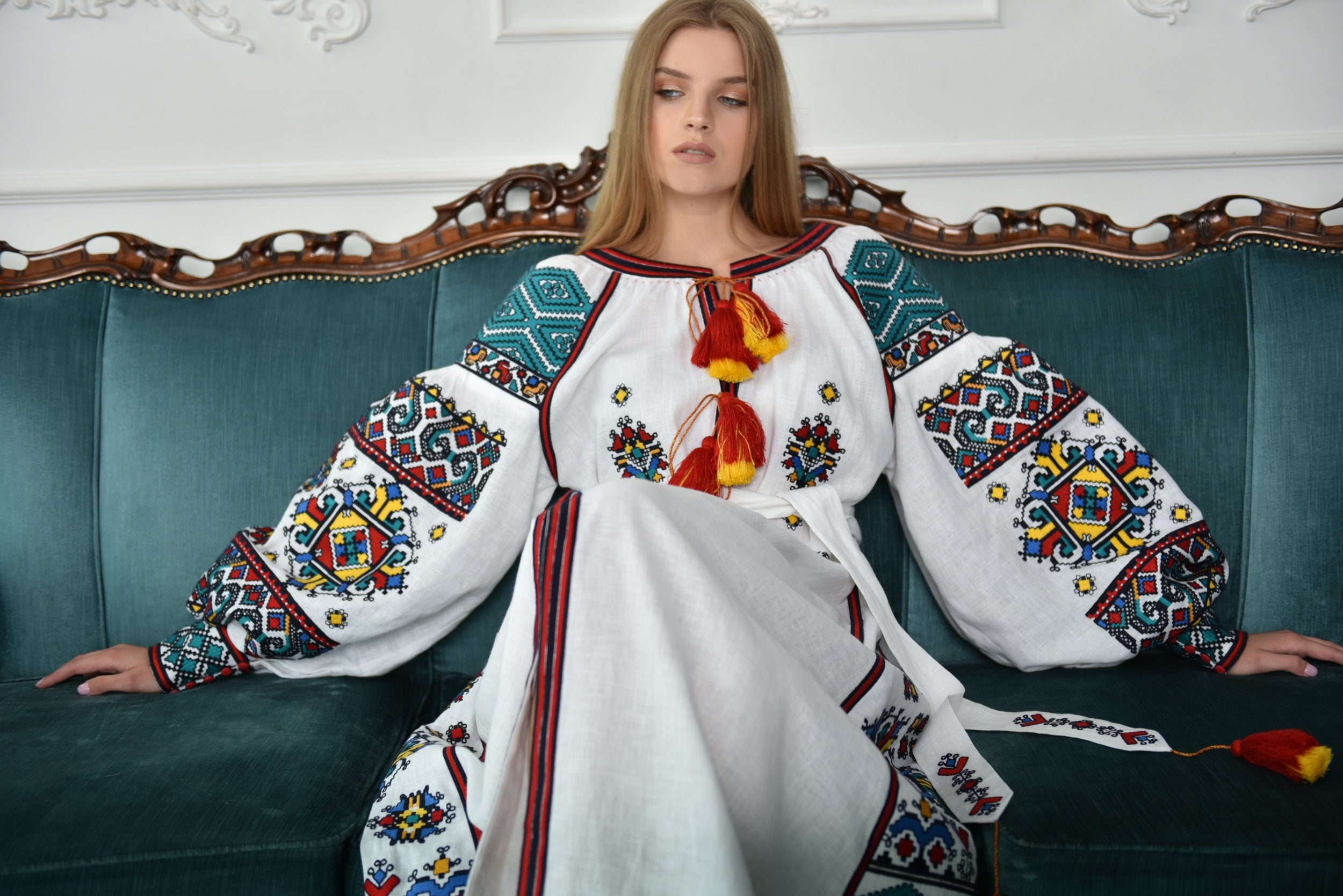 White Embroidered Ukrainian Vyshyvanka Linen Dress Wedding Boho Style