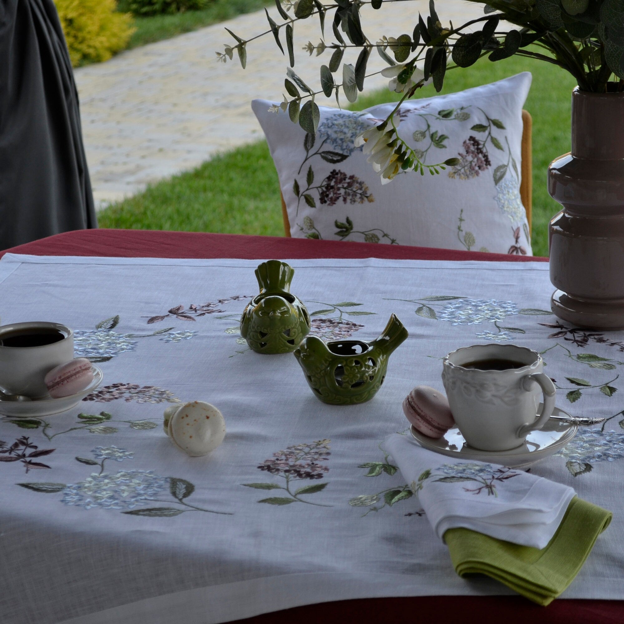 Embroidered Ukrainian Hydrangea Tablecloth, 90x90 cm Linen