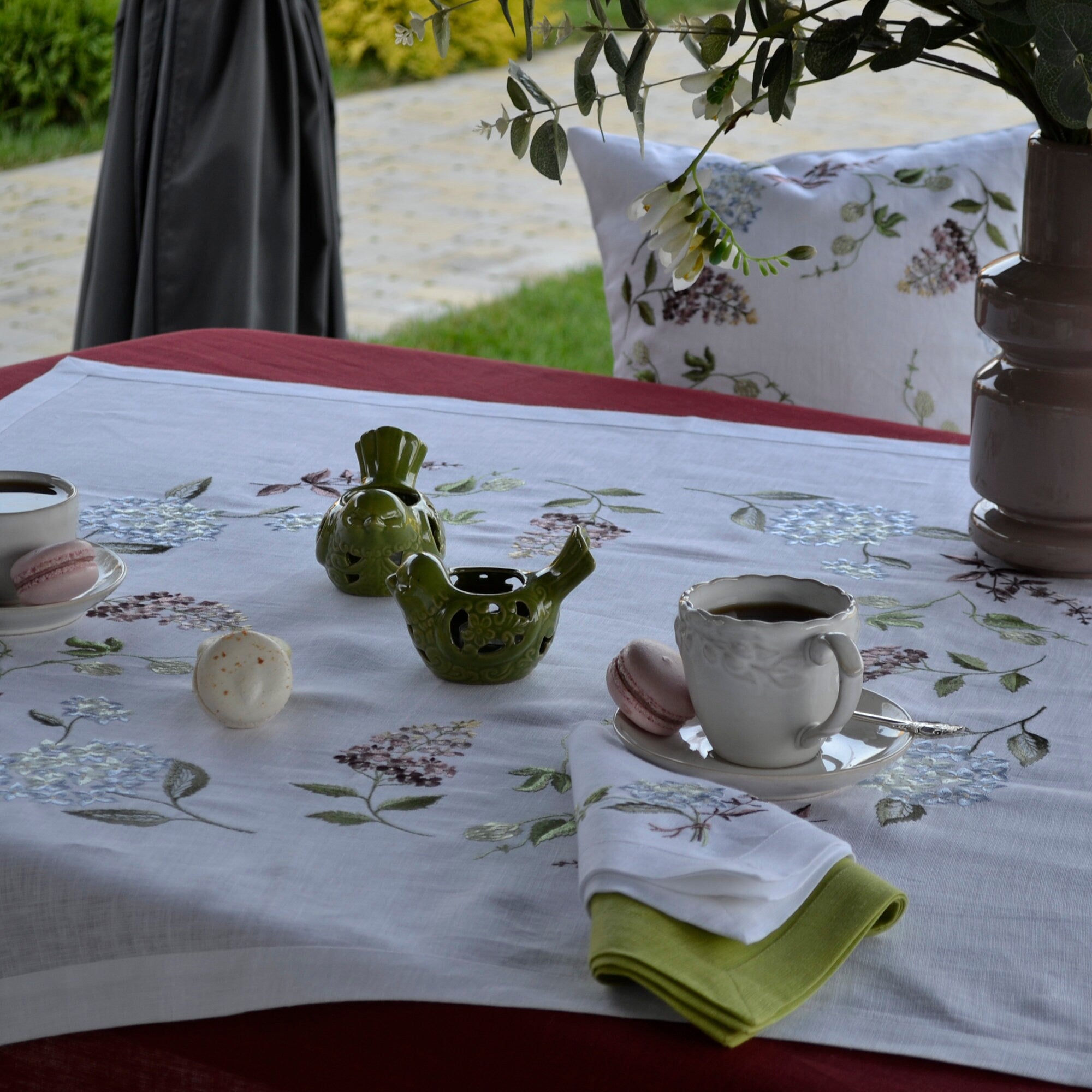 Embroidered Ukrainian Hydrangea Tablecloth, 88x88 cm Linen