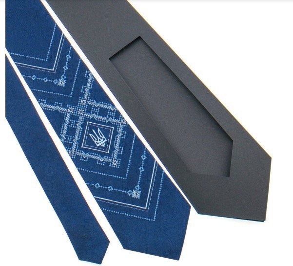 Ukrainian Embroidered Tie for Men - Classic Bow Style