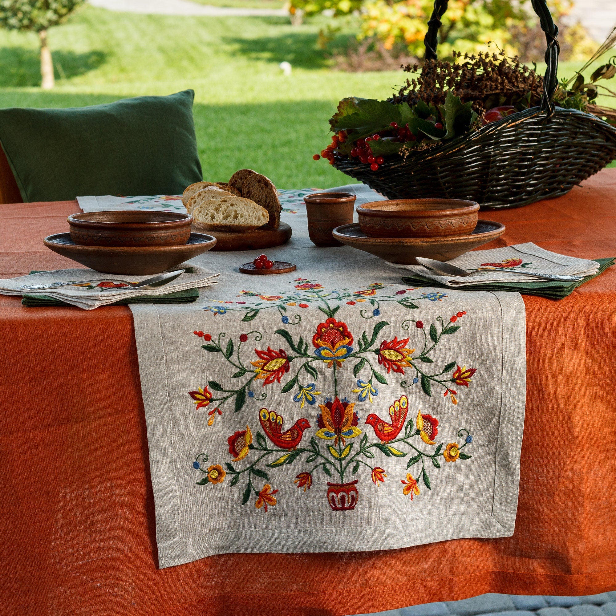Embroidered Ukrainian Napkins 40x40 CM - Tree of Life Design