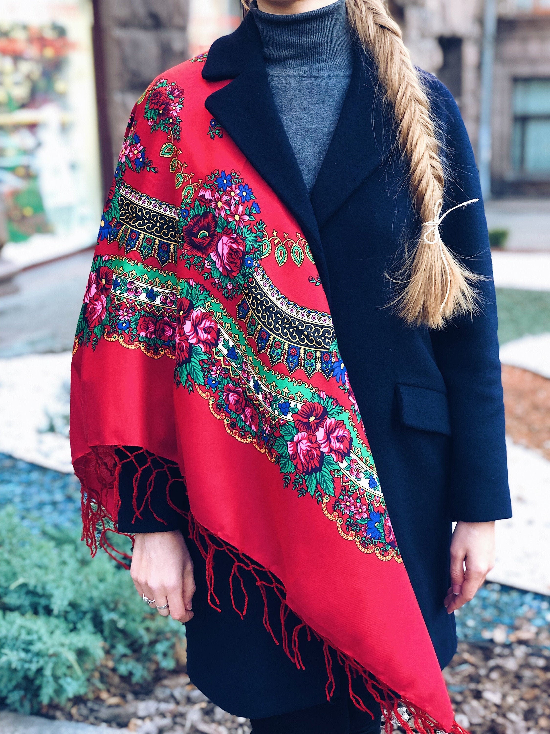 Traditional Ukrainian Hustka Wool Floral Shawl - Babushka Wrap