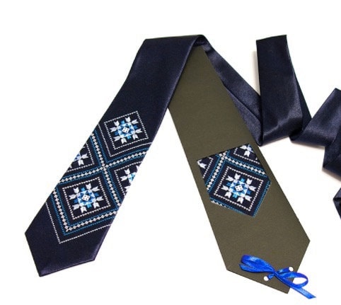 Ukrainian Embroidered Men's Tie - Classic Style for Valentine's Day