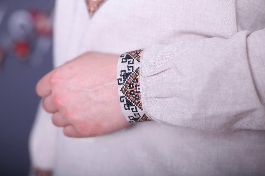 Men's Ukrainian Vyshyvanka Linen Embroidered Shirt – Traditional Easter Wear