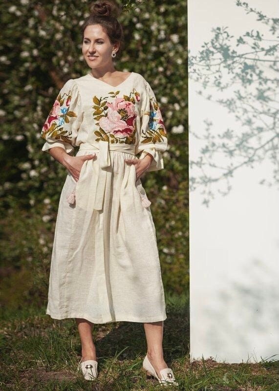 Ukrainian Embroidered Linen Vyshyvanka Dress - Boho Style Kaftan Abaya