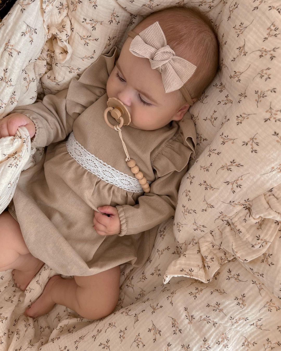 Brown Gentle Children's Christening Set | Festive Bodysuit & Comfortable Kids' Clothing