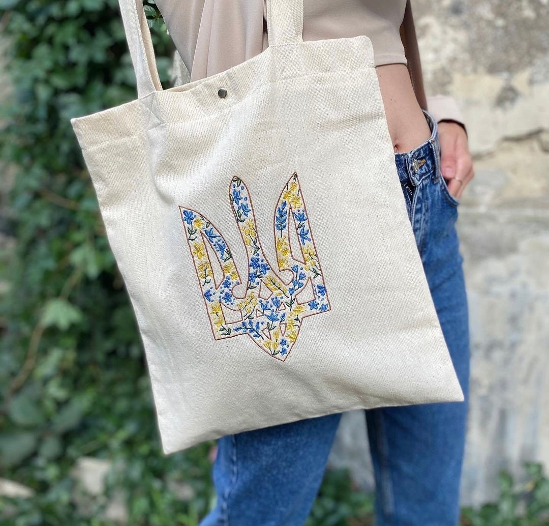 Ukrainian Linen Boho Shoulder Bag - Embroidered Floral Summer Tote