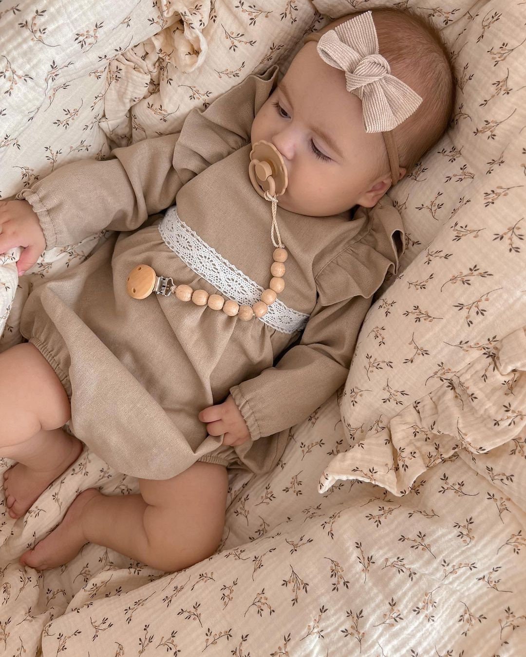 Brown Gentle Children's Christening Set | Festive Bodysuit & Comfortable Kids' Clothing