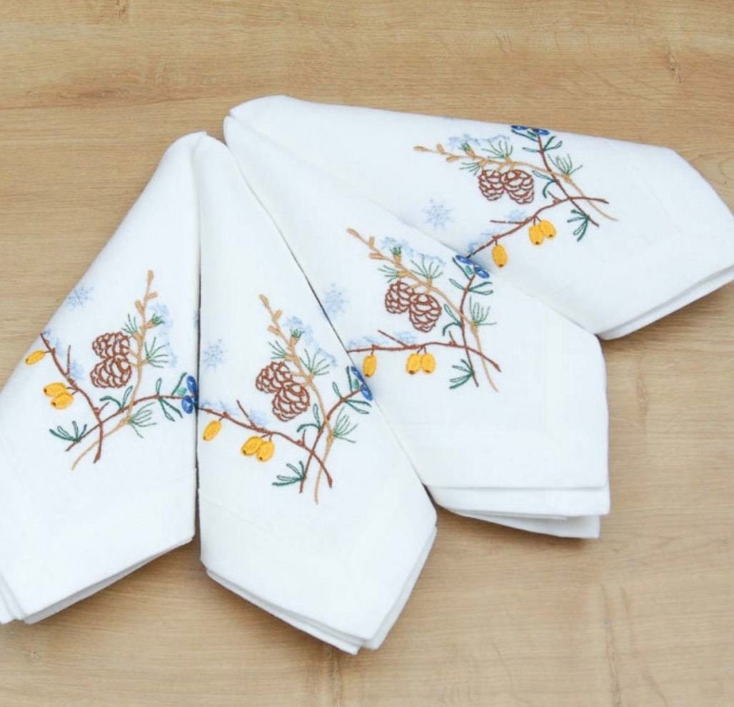 Embroidered Ukrainian Napkin Set - First Snow 40x40 CM