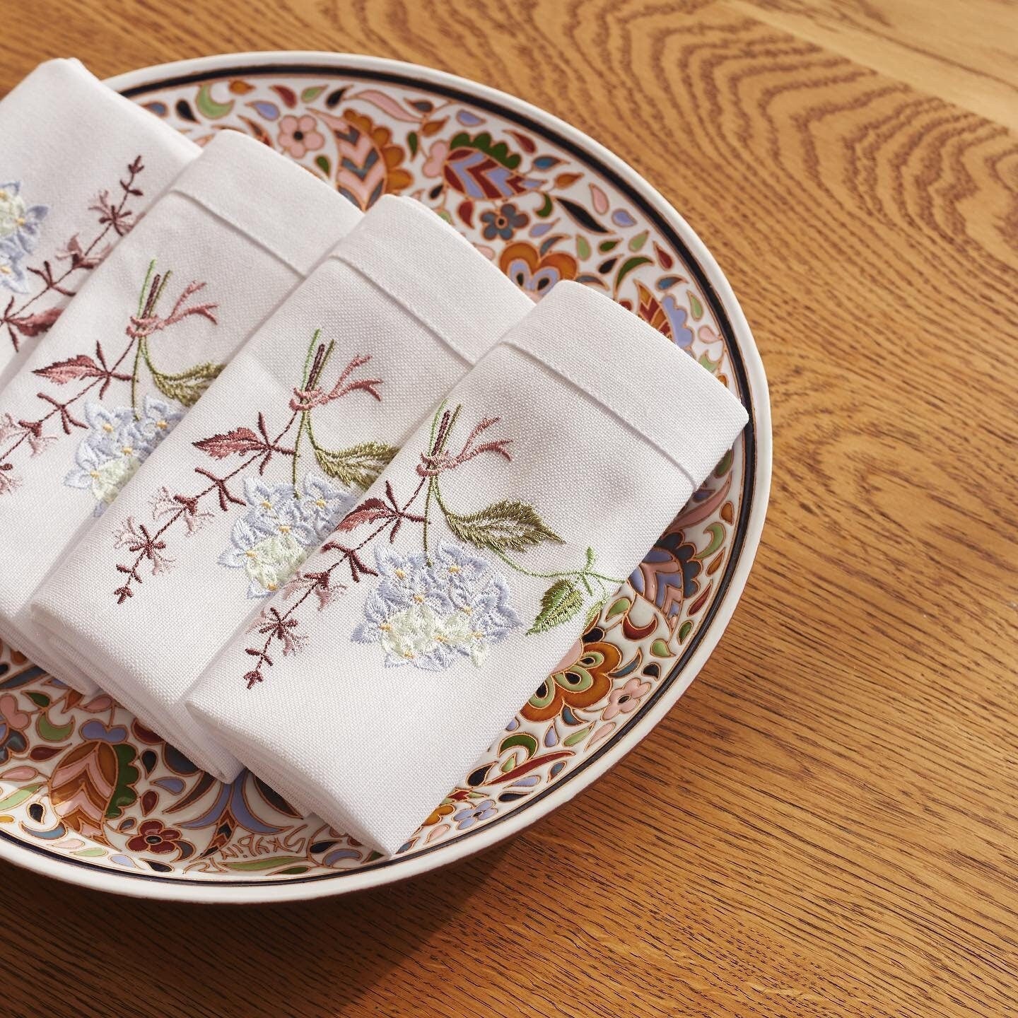 Embroidered Hydrangea 4 Napkins Set 40x40 cm - Ukrainian Table Decor