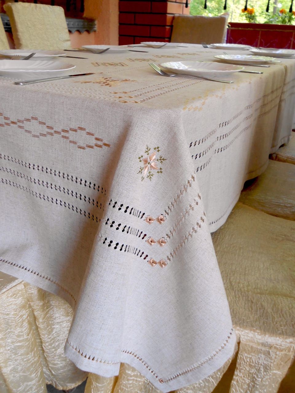 Handmade Ukrainian Embroidered Tablecloth 220x150 CM - Elegant Tradition