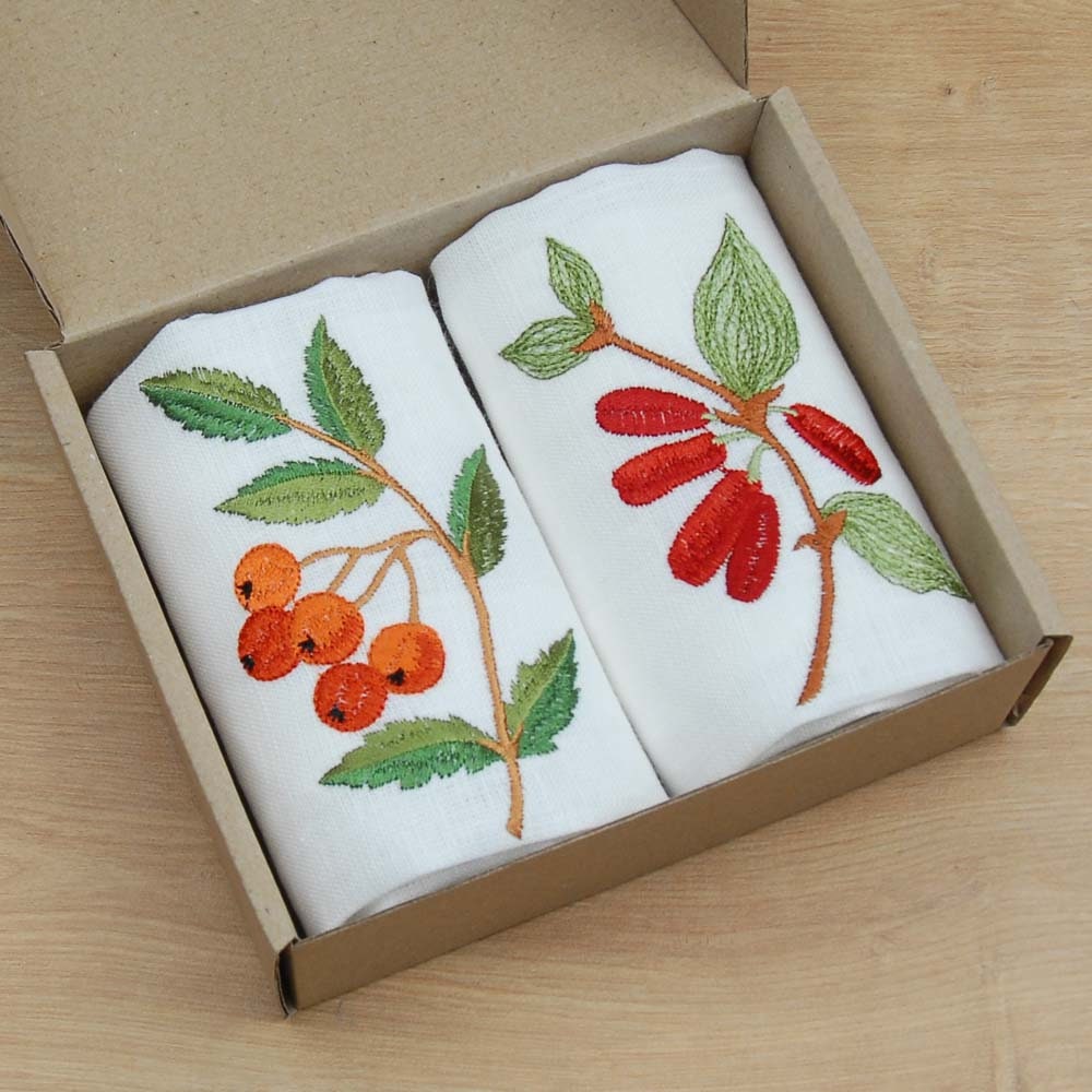 Rowan Dogwood Embroidered 2 Napkins Set - 40x40 cm Ukrainian