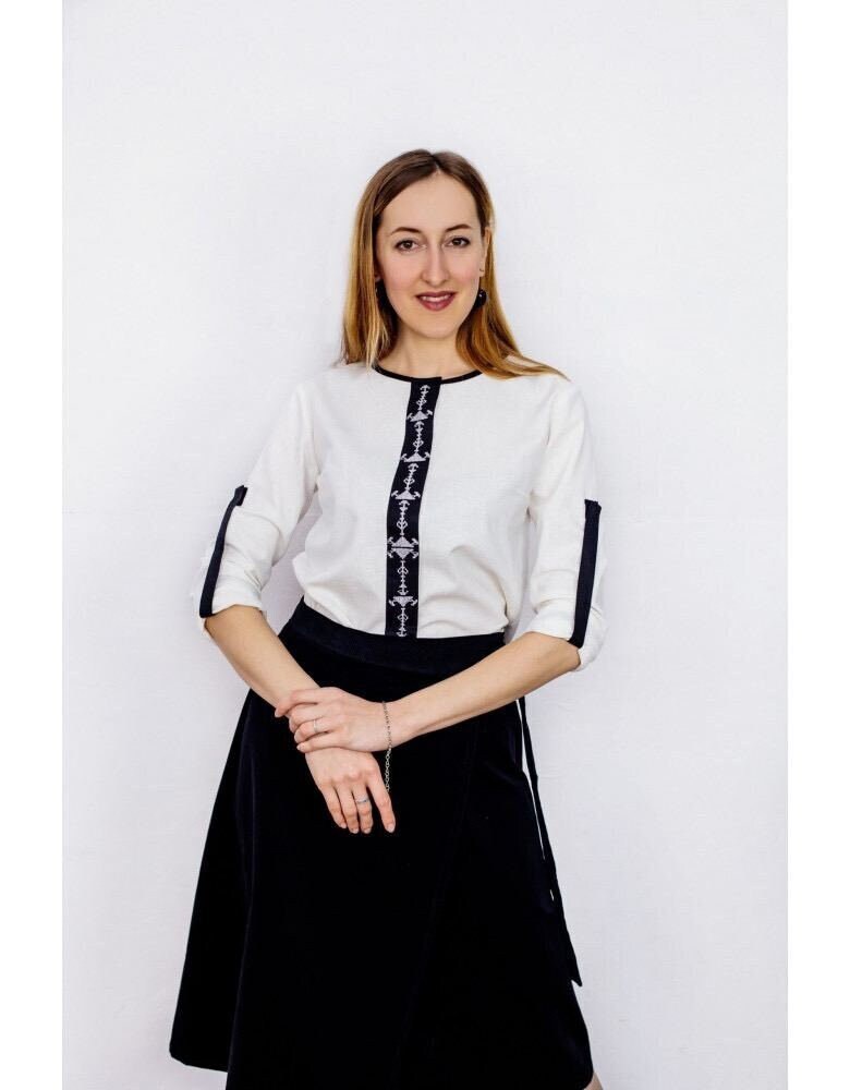 Classic Embroidered White Ukrainian Vyshyvanka Blouse - Women's Ethnic Spring Top