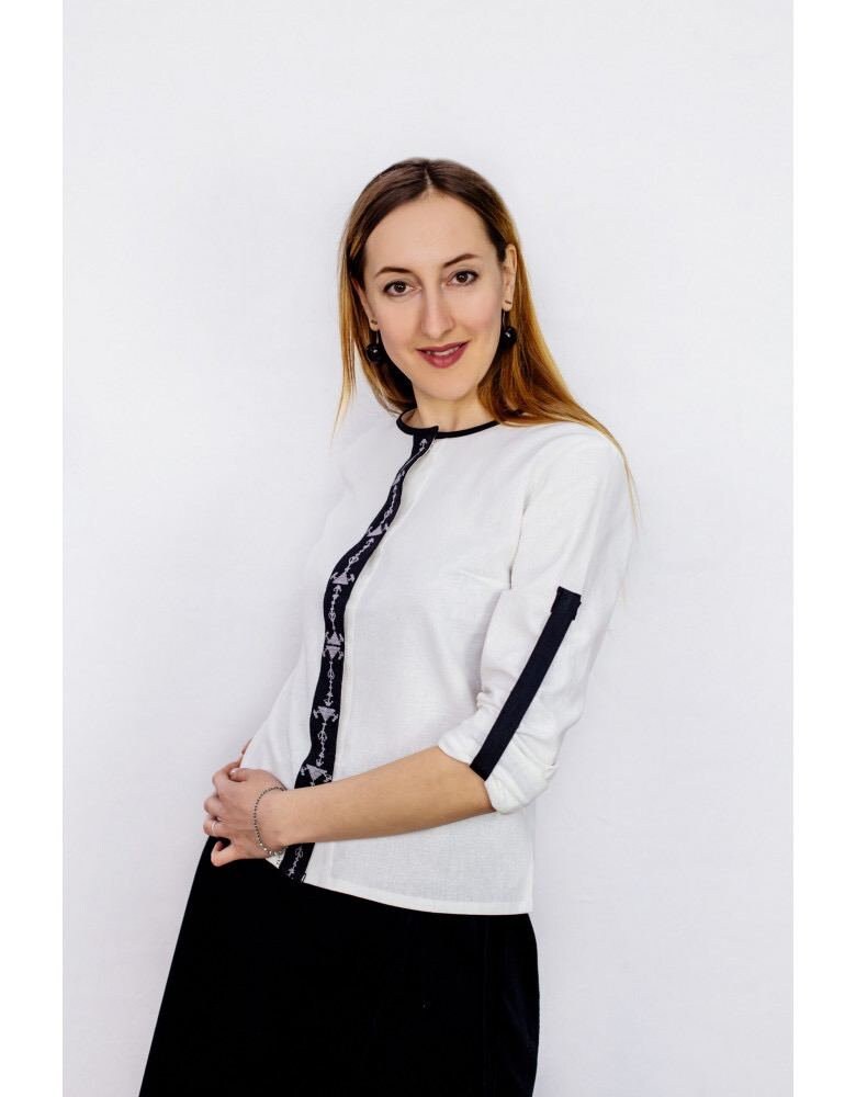 Classic Embroidered White Ukrainian Vyshyvanka Blouse - Women's Ethnic Spring Top