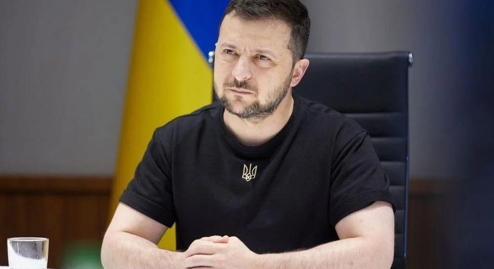 Zelensky Ukrainian Golden Coat of Arms Khaki T-shirt for Men