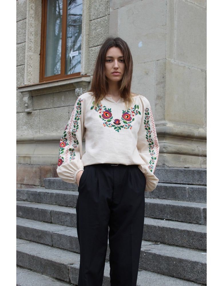 2025 Beige Linen Ukrainian Vyshyvanka Blouse - Embroidered Bohemian Ethnic Shirt