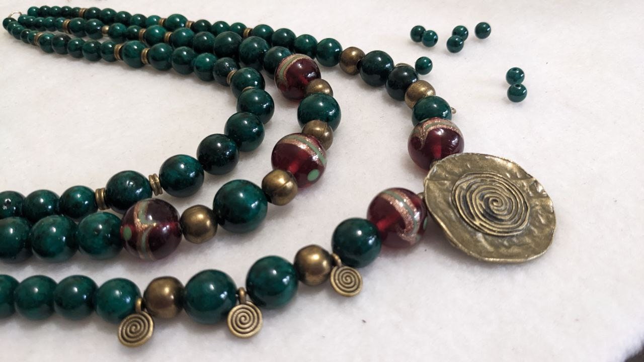 Ukrainian Traditional Dukach Necklace - Solar Disc Pressed Agate Ethnic Jewelry