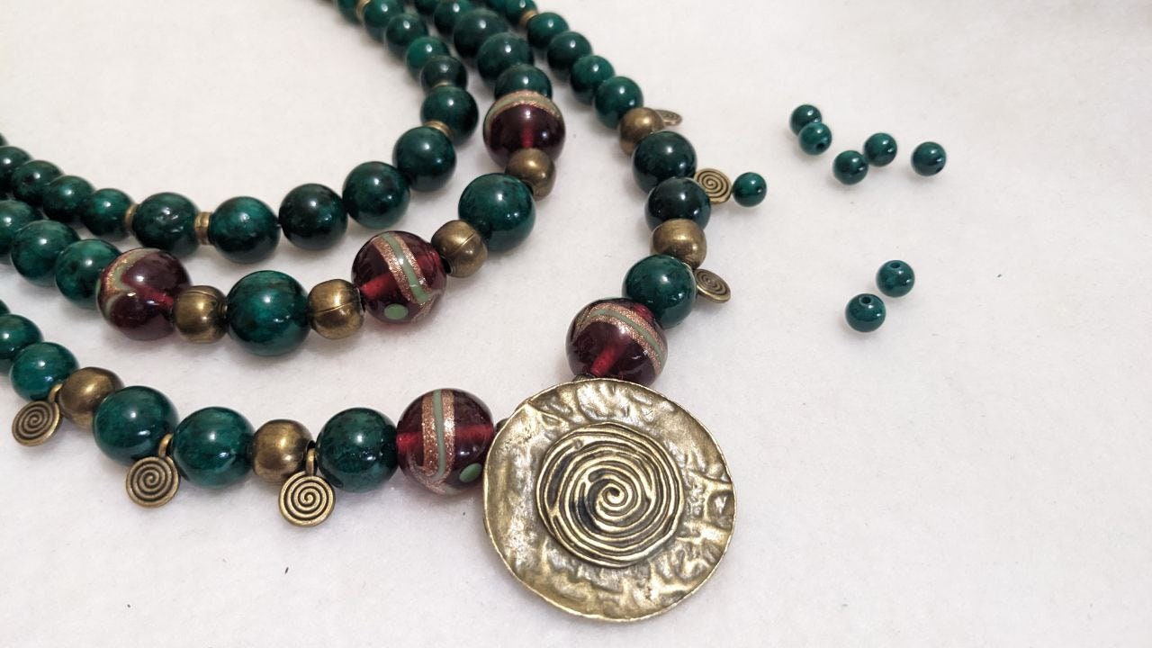 Ukrainian Traditional Dukach Necklace - Solar Disc Pressed Agate Ethnic Jewelry
