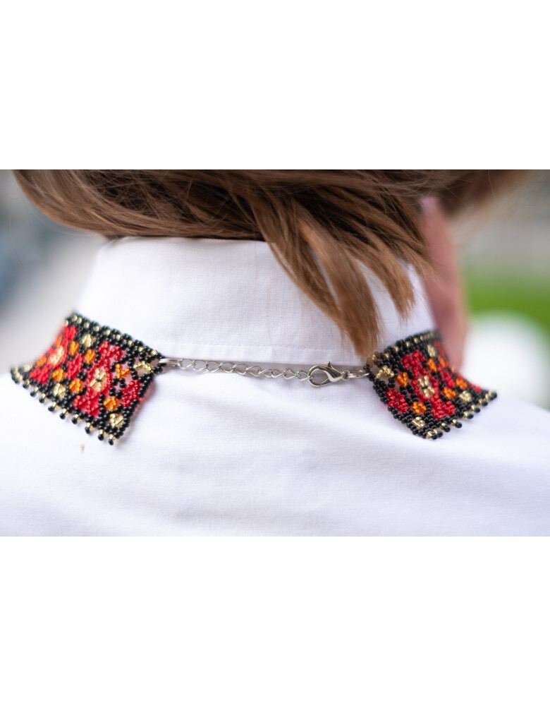 Ukrainian Sylyanka Seed Bead Necklace - Handmade Black and Red Vyshyvanka Collars