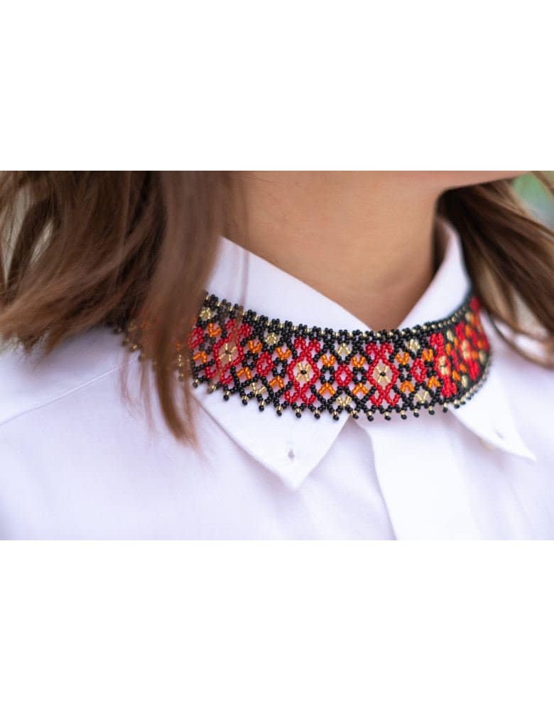 Ukrainian Sylyanka Seed Bead Necklace - Handmade Black and Red Vyshyvanka Collars