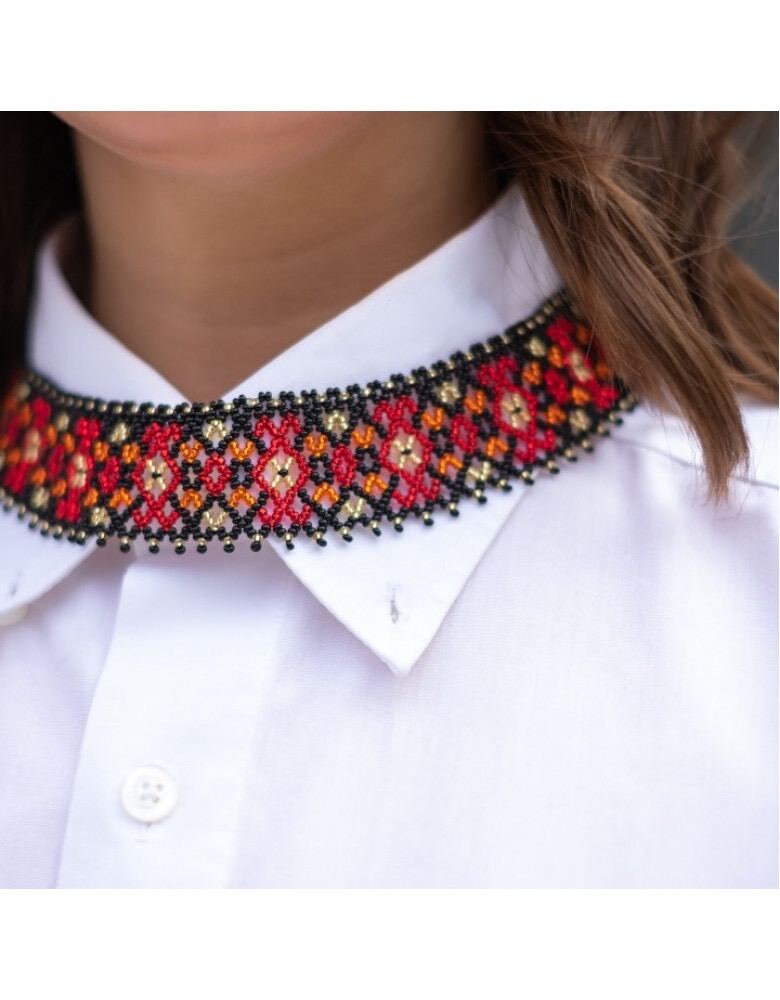 Ukrainian Sylyanka Seed Bead Necklace - Handmade Black and Red Vyshyvanka Collars