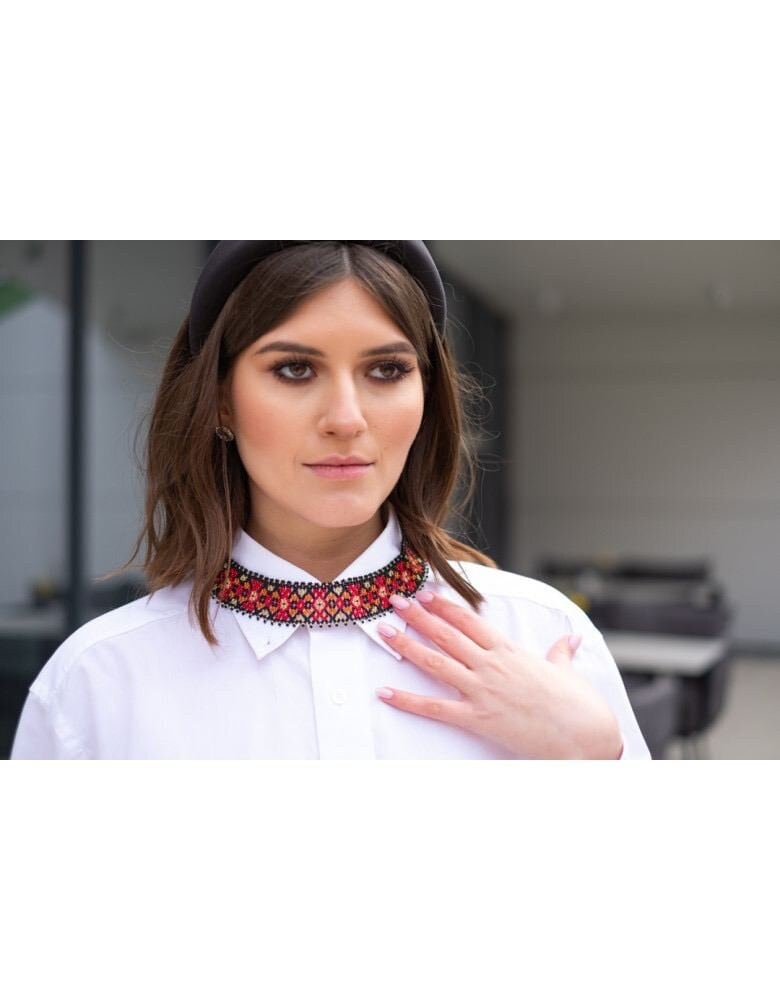 Ukrainian Sylyanka Seed Bead Necklace - Handmade Black and Red Vyshyvanka Collars