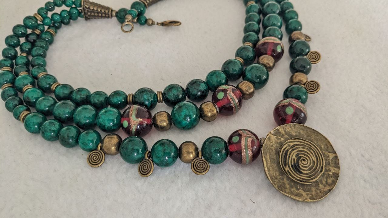 Ukrainian Traditional Dukach Necklace - Solar Disc Pressed Agate Ethnic Jewelry