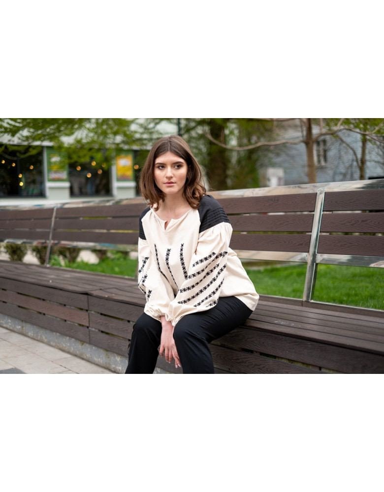 Beige Linen Ukrainian Vyshyvanka Blouse - Embroidered Bohemian Ethnic Shirt