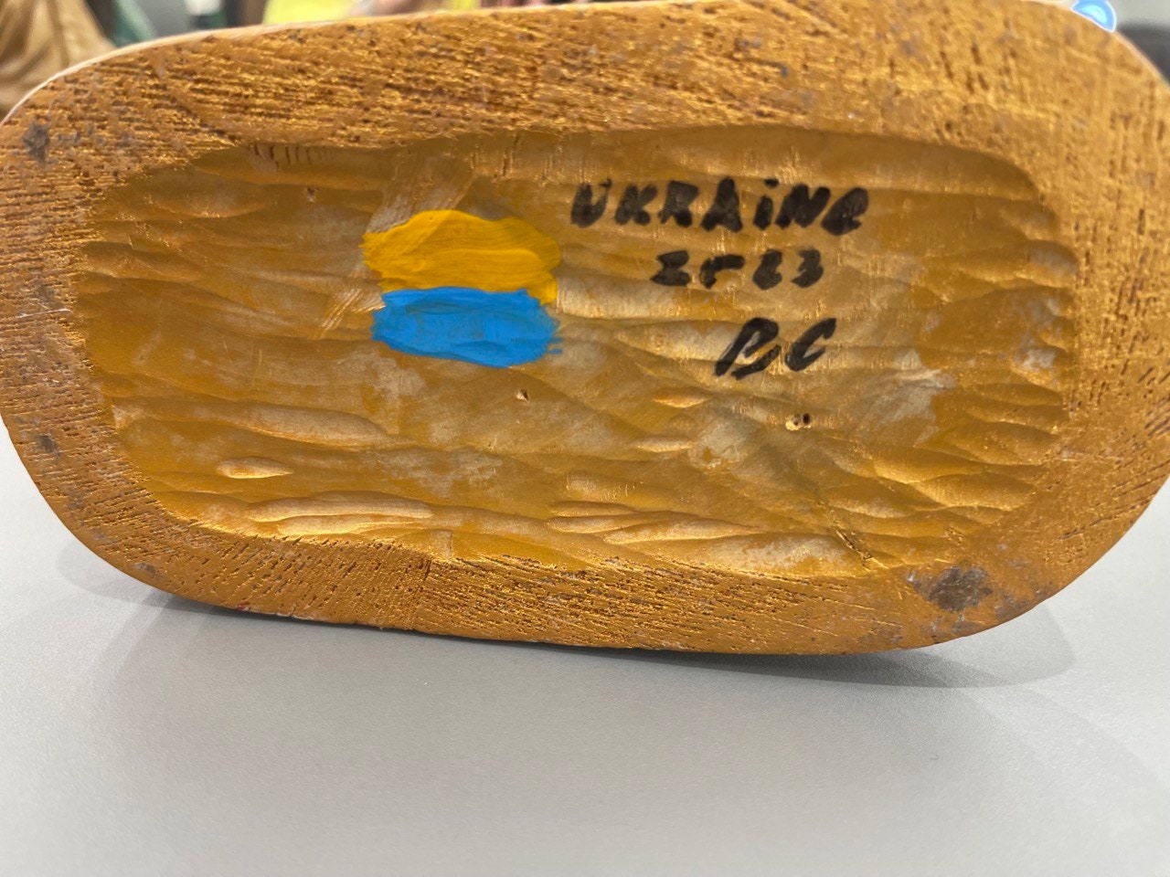 Hand-Painted Wooden Couple Statue - Handmade Ukrainian Figurines for 5th Anniversary, Wedding, and Mother's Day