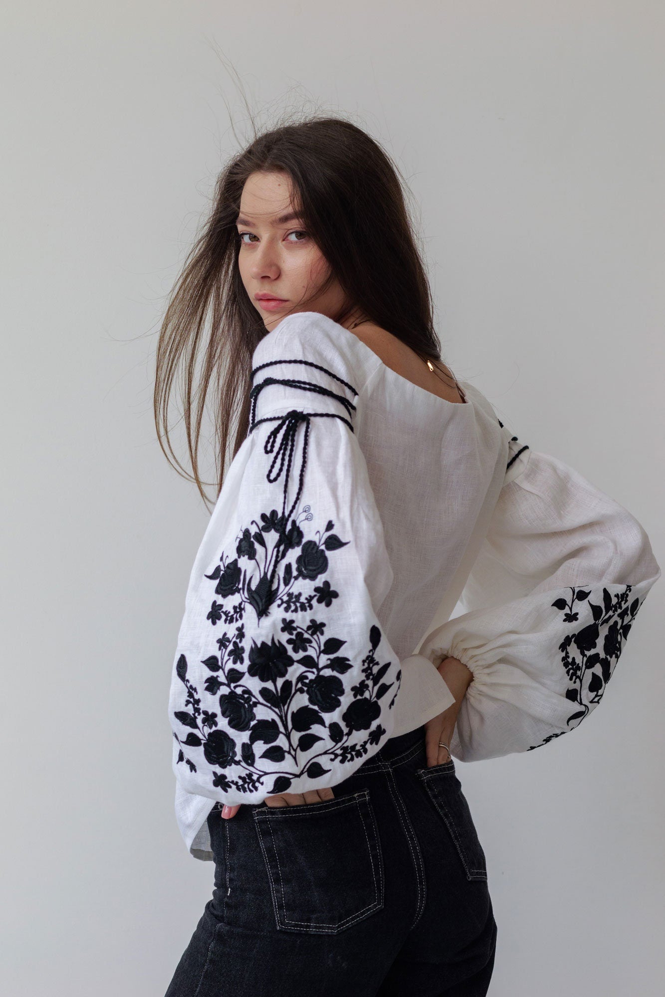 White Ukrainian Vyshyvanka Blouse - Embroidered Bohemian Ethnic Shirt