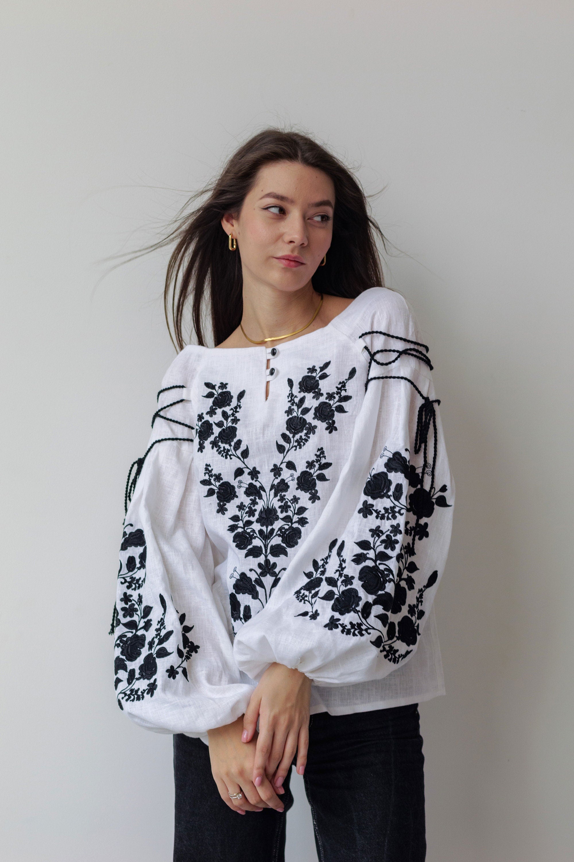 White Ukrainian Vyshyvanka Blouse - Embroidered Bohemian Ethnic Shirt