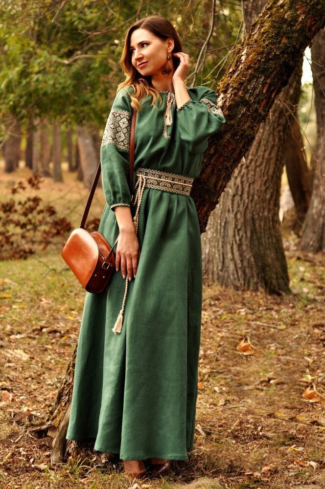 Embroidered Green Wedding Dress | Ukrainian Linen Vyshyvanka