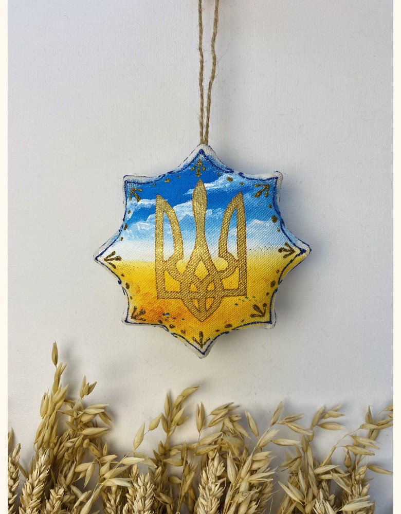 Hand-Painted Eco-Friendly Vanilla Star "Home" Toy for Kids