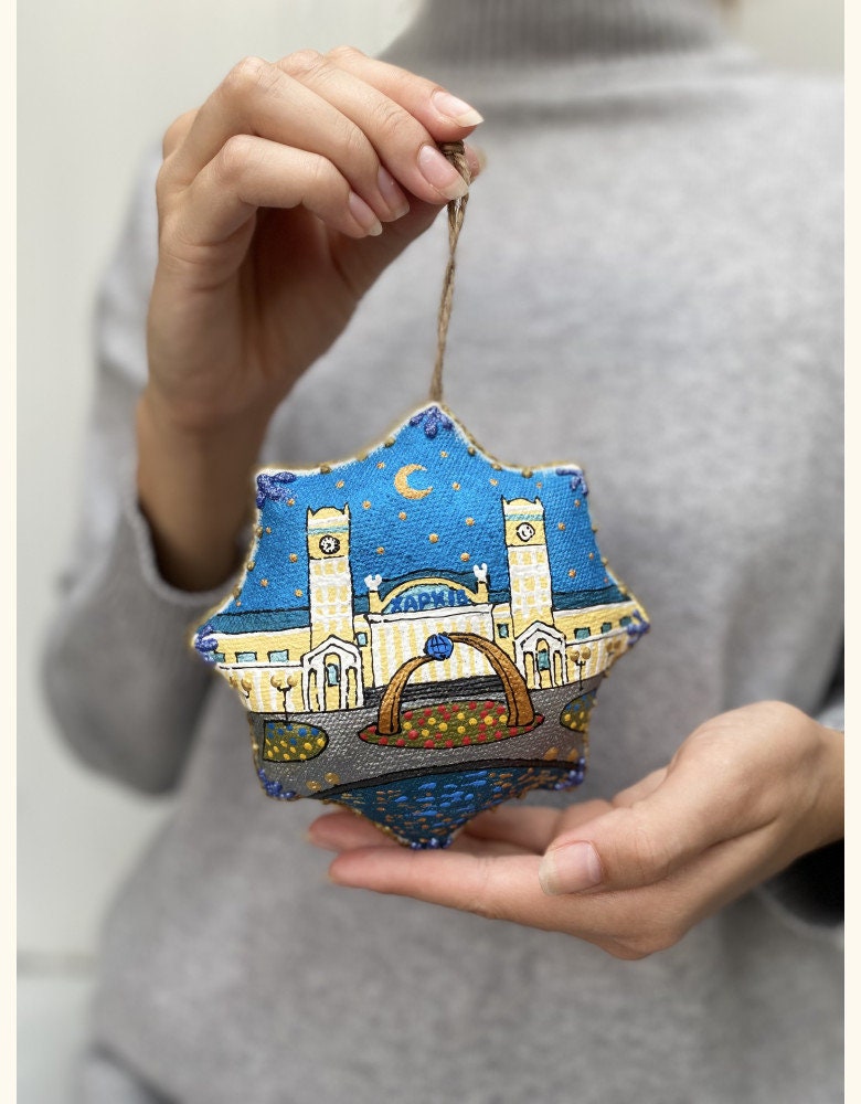Kharkiv Eco Toy - Hand-Painted Vanilla Star Souvenir for Kids