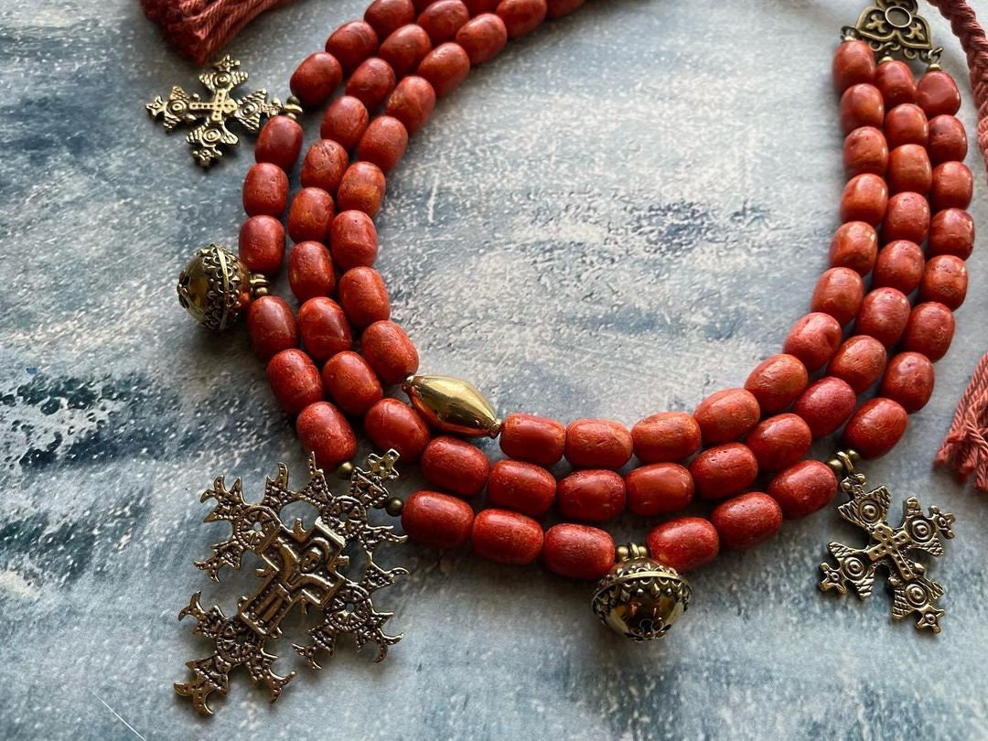 Red Ukrainian Traditional Multirow Necklace with Natural Coral and Ethnic Ceramics