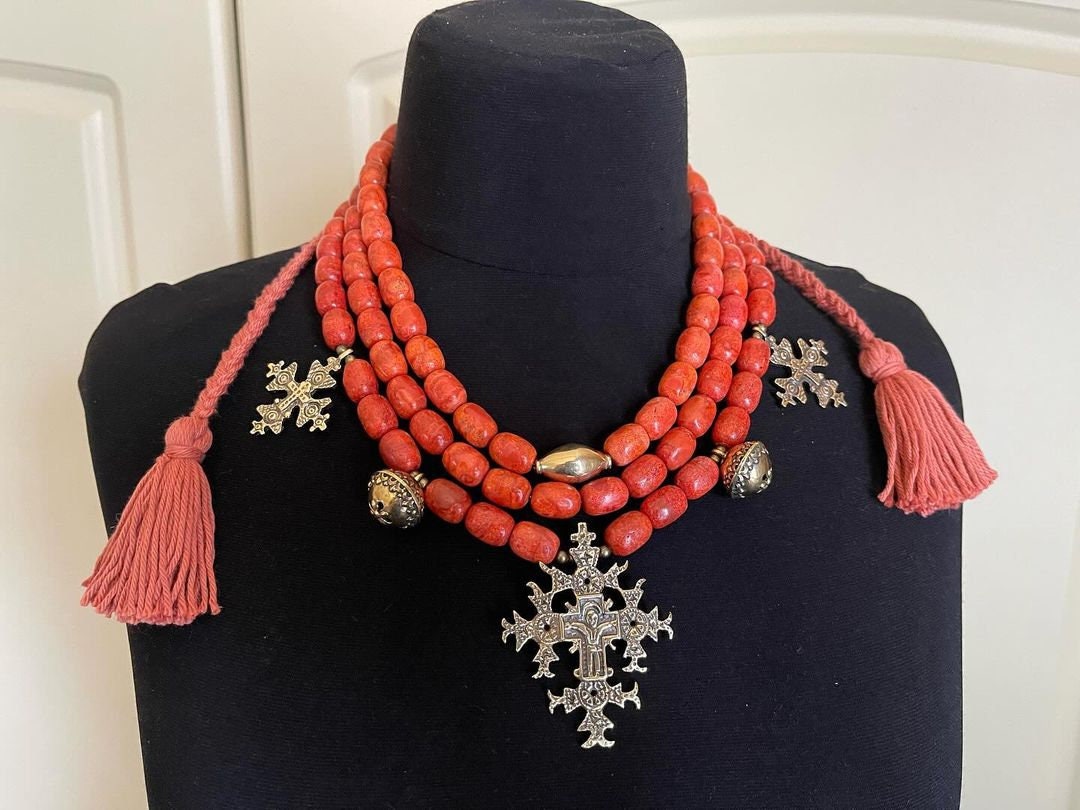 Red Ukrainian Traditional Multirow Necklace with Natural Coral and Ethnic Ceramics