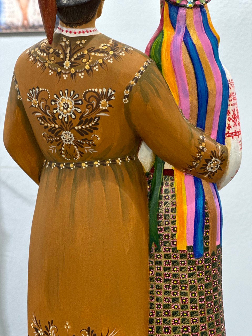 Hand-Painted Wooden Couple Statue - Handmade Ukrainian Figurines for 5th Anniversary, Wedding, and Mother's Day