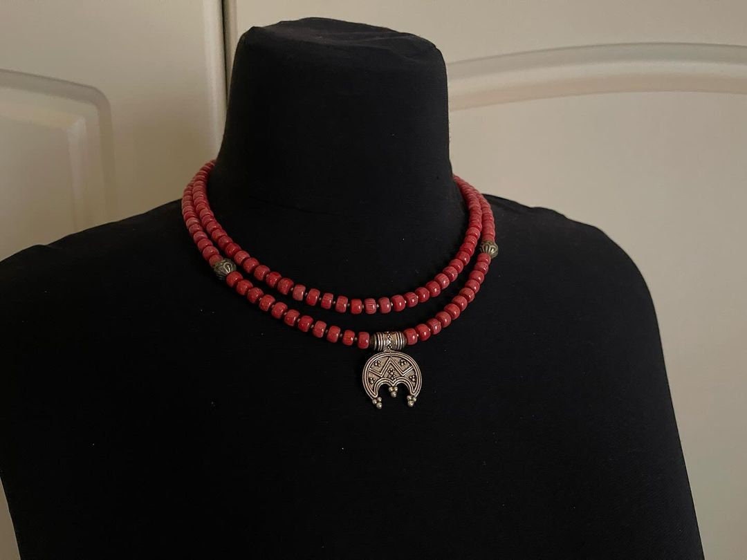2025 Red Ukrainian Traditional Coral Multirow Necklace in Hand-Cast Bronze for Mother's Day