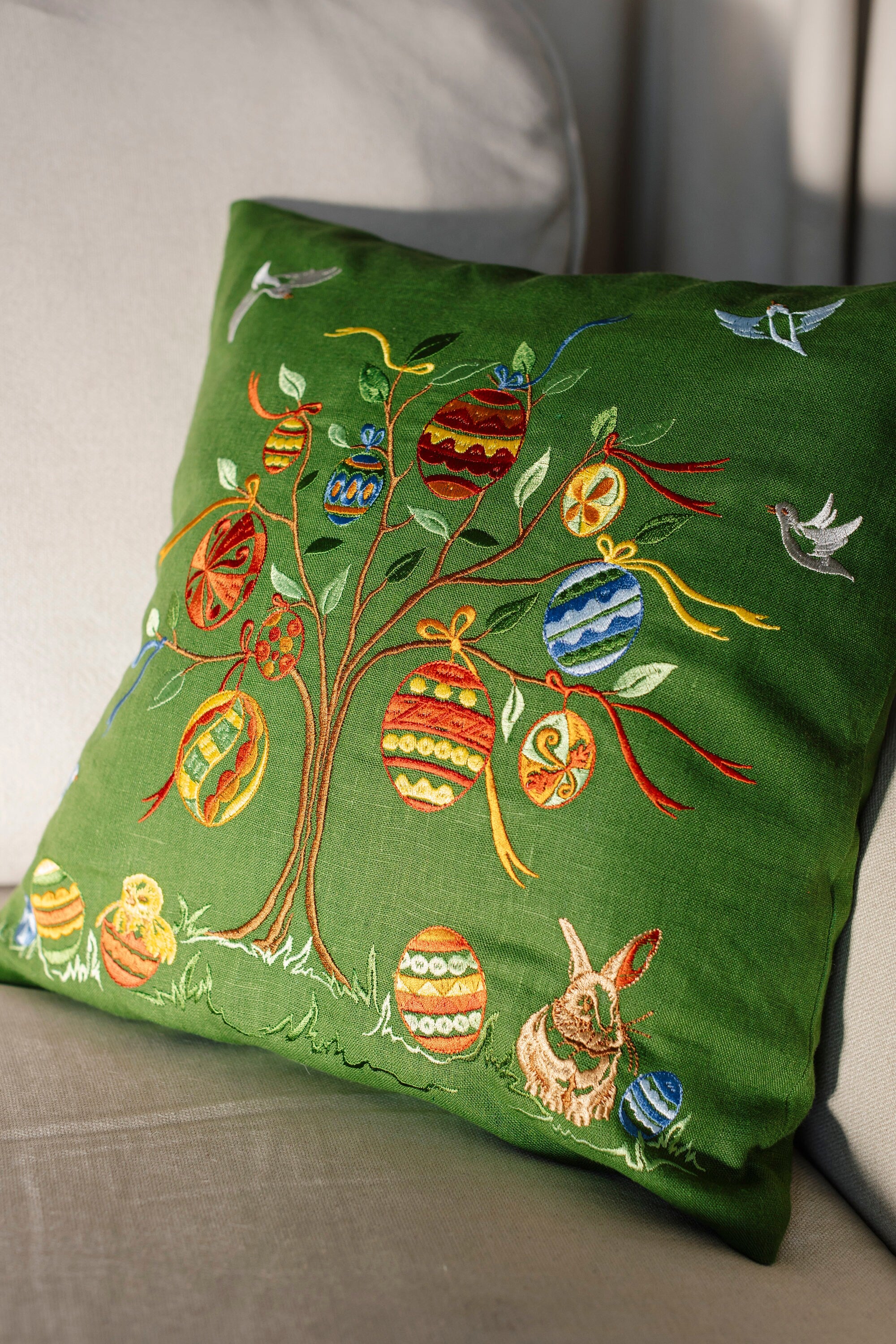 Green Linen Embroidered Pillowcase 40x40 CM – Organic Home Decor