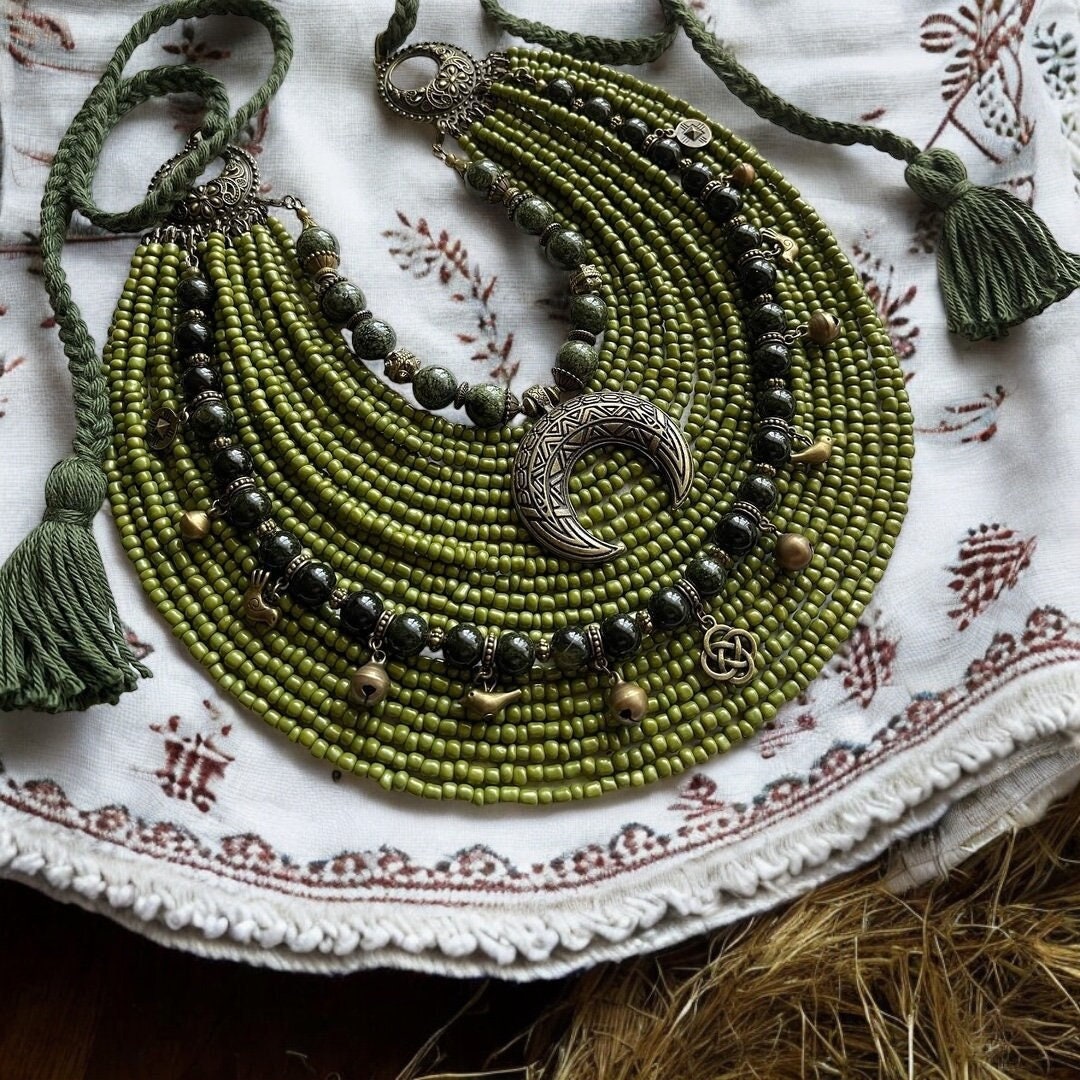 Ukrainian Traditional Green Multirow Necklace & Earrings Set with Glass Beads and Moon Pendant